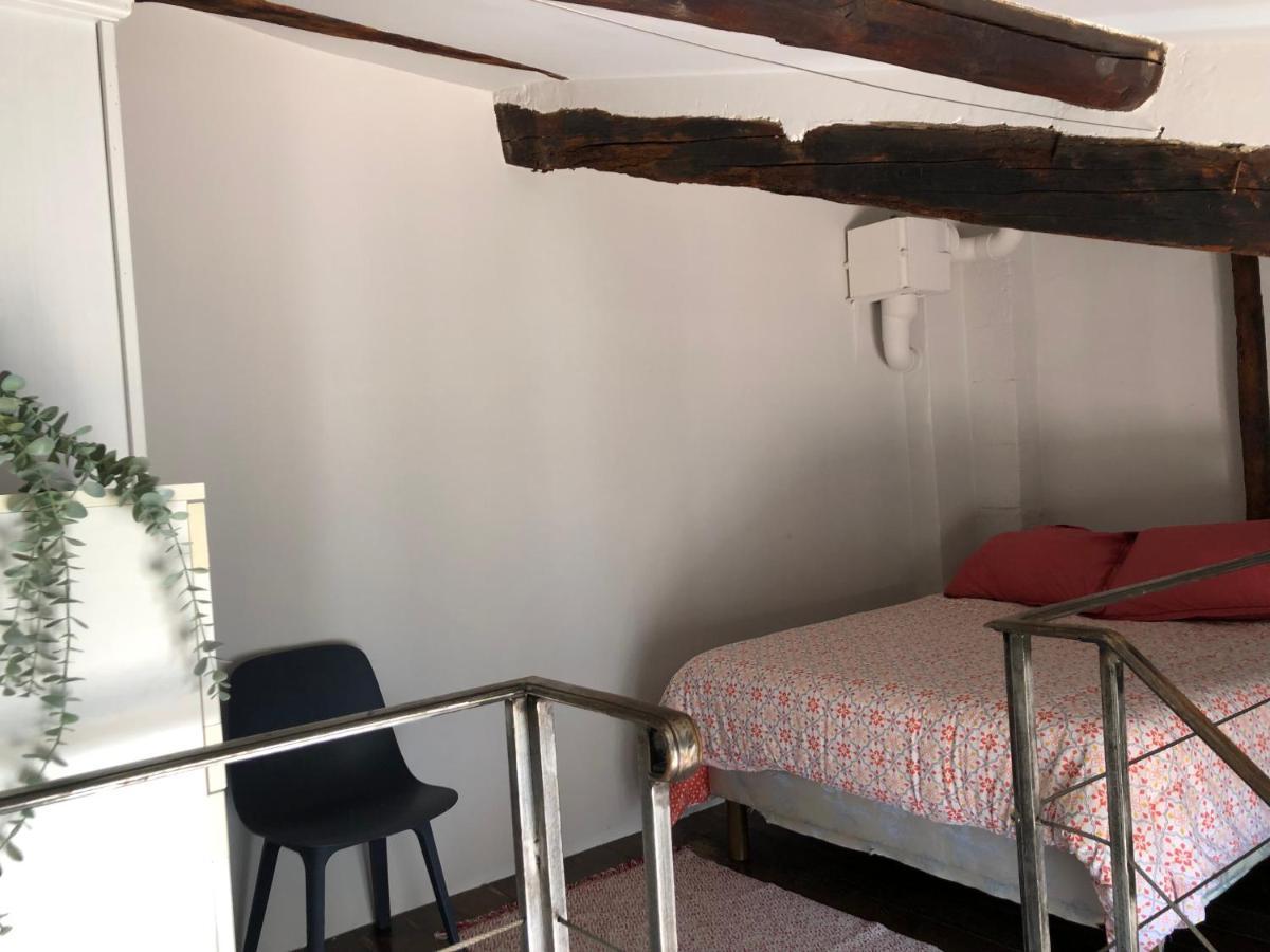 Le Triplex Les Halles Intra Muros Avignon Exteriör bild